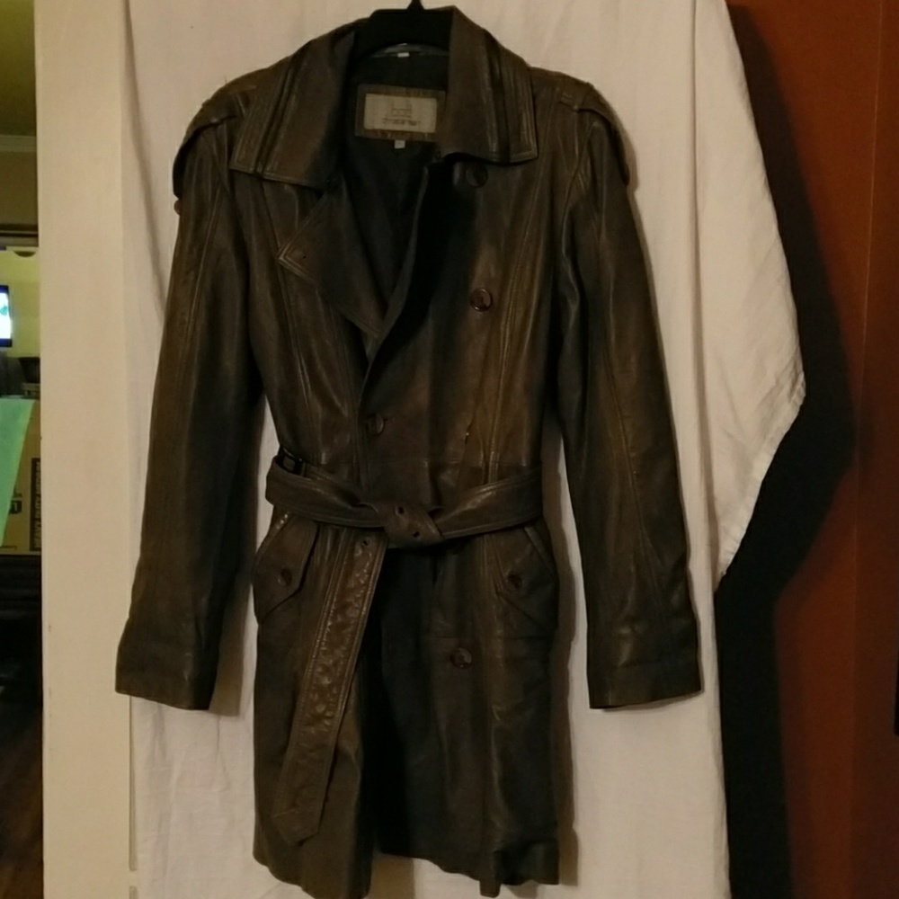 Buttery olive leather trench coat like new